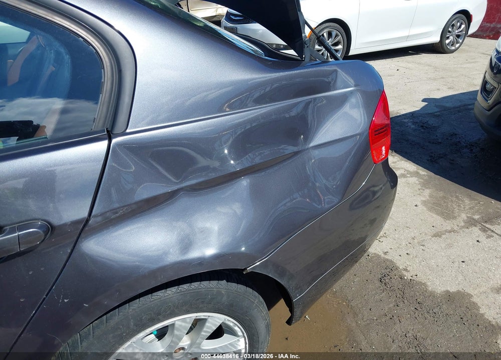 2007 BMW 328XI VIN: WBAVC735X7KP36520
