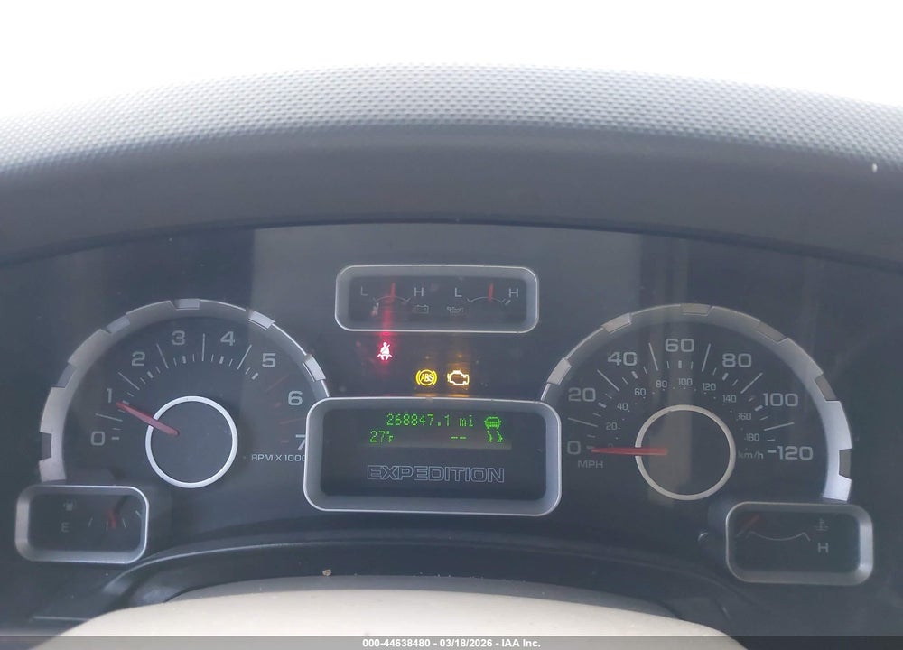 2008 FORD EXPEDITION XLT VIN: 1FMFU15518LA31837