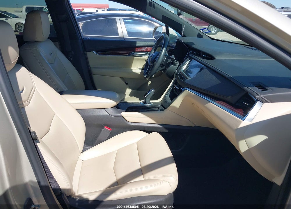 2017 CADILLAC XT5 LUXURY VIN: 1GYKNBRS3HZ186886