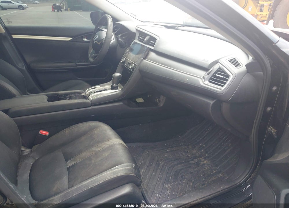 2018 HONDA CIVIC EX VIN: 2HGFC2F77JH561439