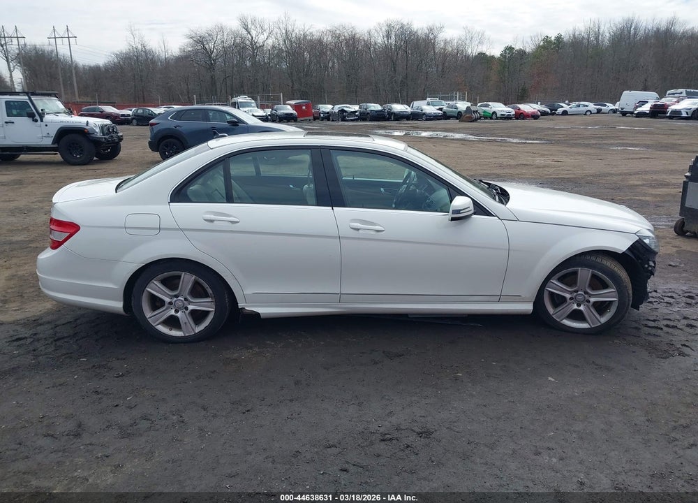2011 MERCEDES-BENZ C 300 SPORT 4MATIC VIN: WDDGF8BB3BR182470