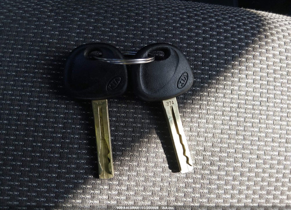 2011 KIA RIO LX VIN: KNADH4A37B6960780