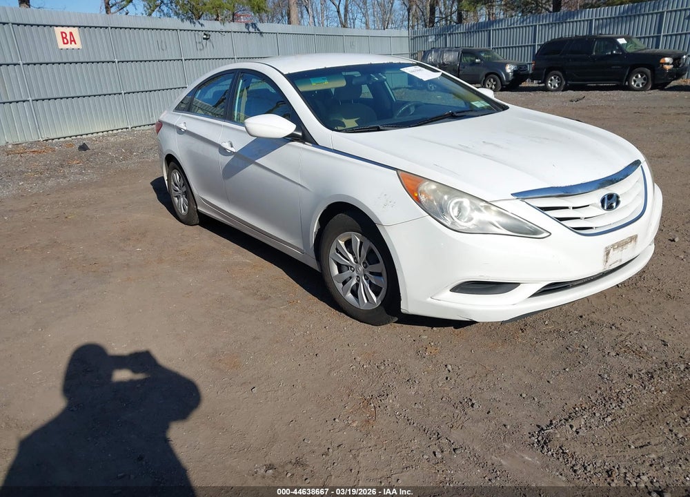 2011 HYUNDAI SONATA GLS VIN: 5NPEB4AC1BH184838