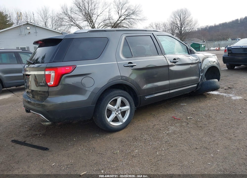 2017 FORD EXPLORER XLT VIN: 1FM5K8D82HGD82299