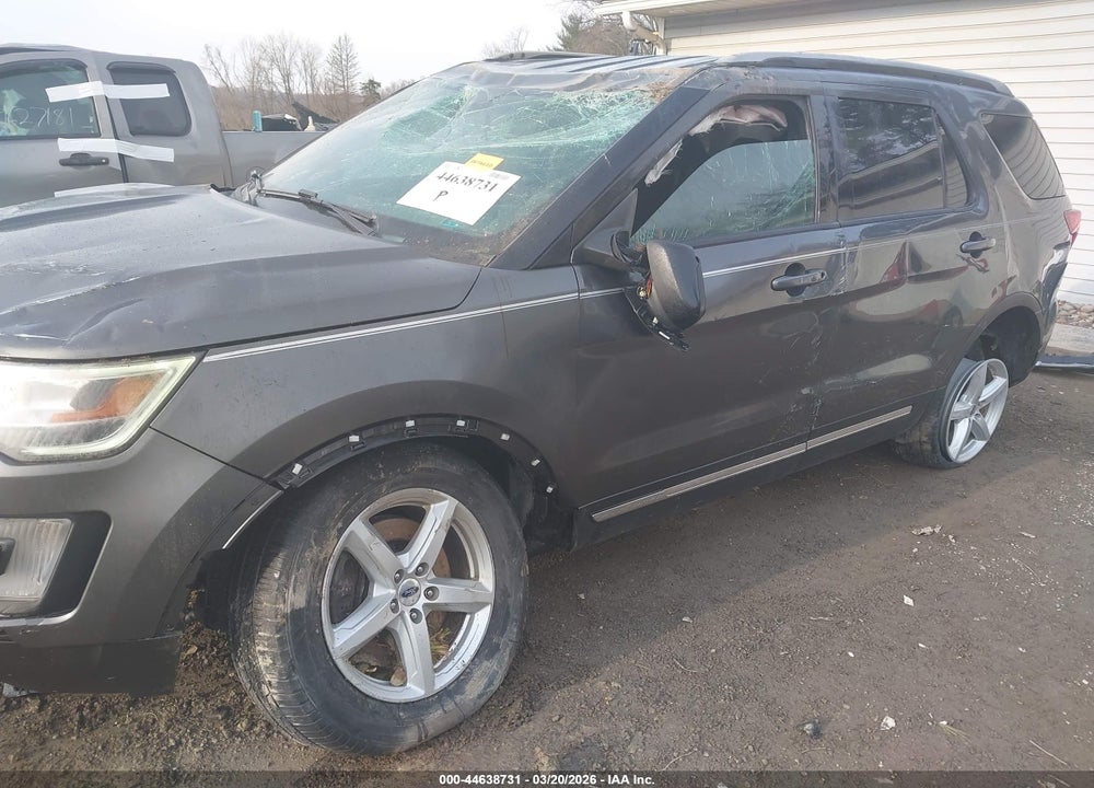 2017 FORD EXPLORER XLT VIN: 1FM5K8D82HGD82299