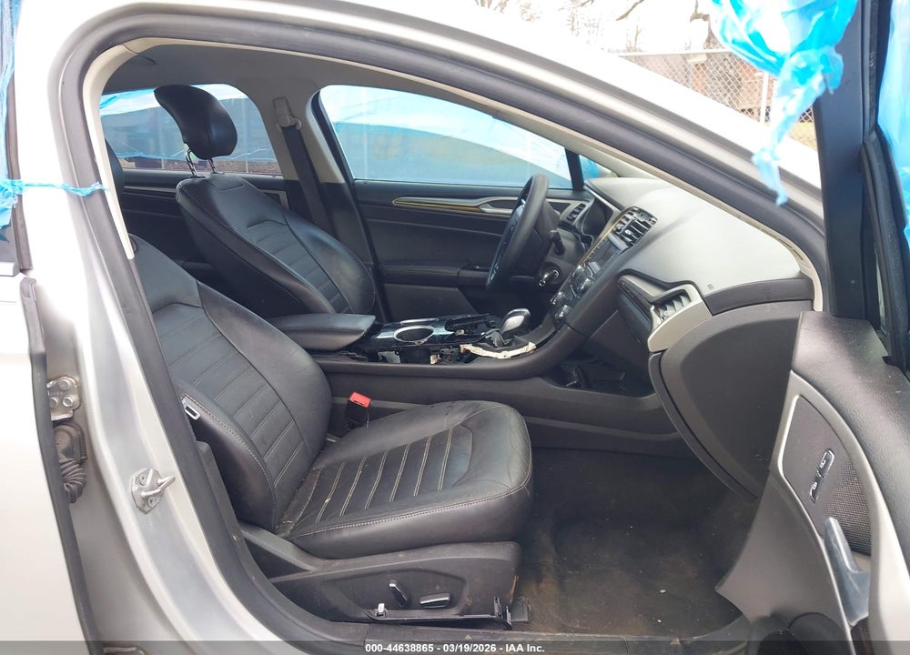 2014 FORD FUSION SE VIN: 3FA6P0HD9ER112631