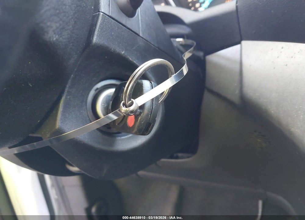2013 FORD ESCAPE S VIN: 1FMCU0F72DUB57299