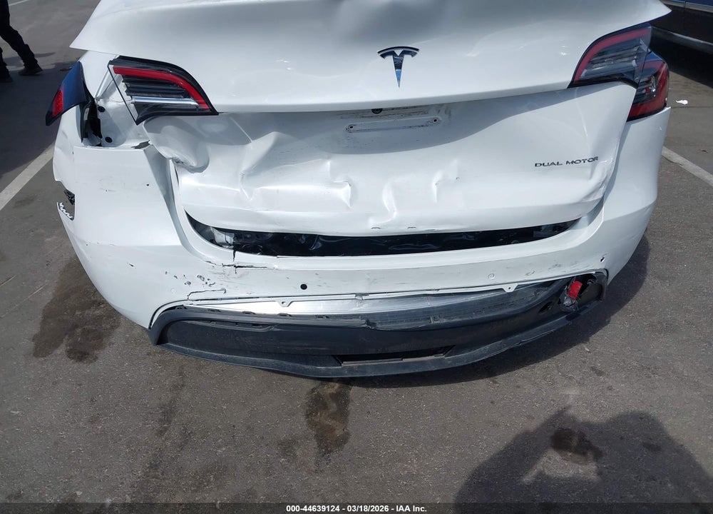 2021 TESLA MODEL Y LONG RANGE DUAL MOTOR ALL-WHEEL DRIVE VIN: 5YJYGDEE5MF204830