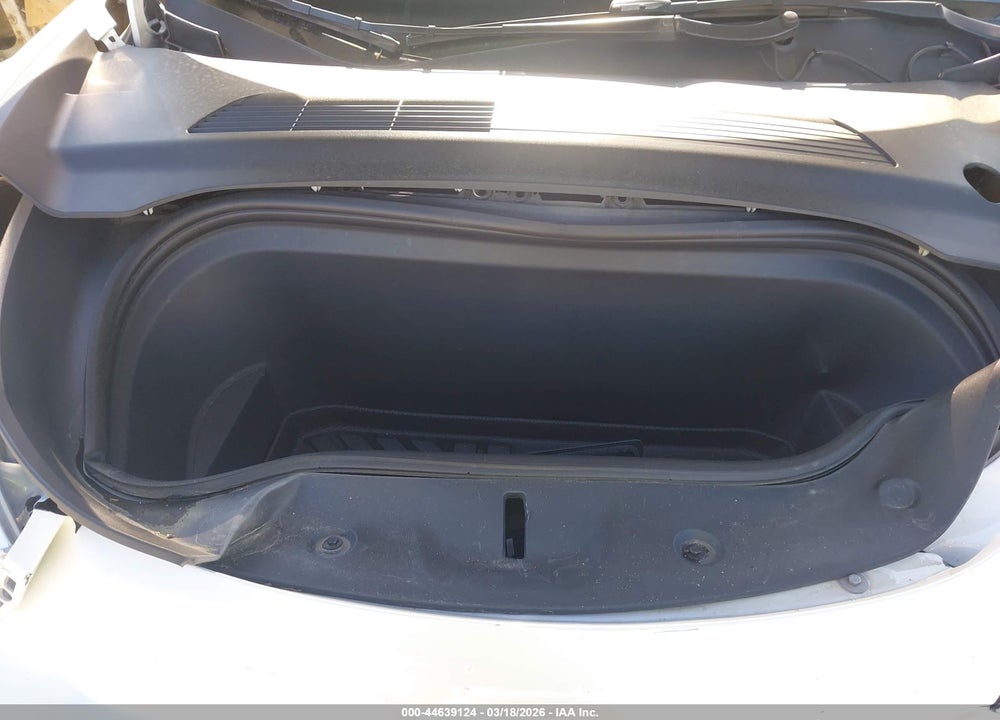 2021 TESLA MODEL Y LONG RANGE DUAL MOTOR ALL-WHEEL DRIVE VIN: 5YJYGDEE5MF204830