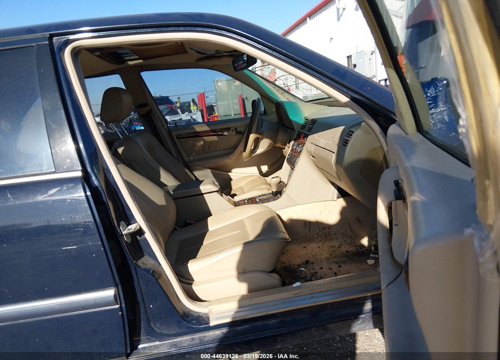 1999 MERCEDES-BENZ C 230 KOMPRESSOR VIN: WDBHA24G0XA782984