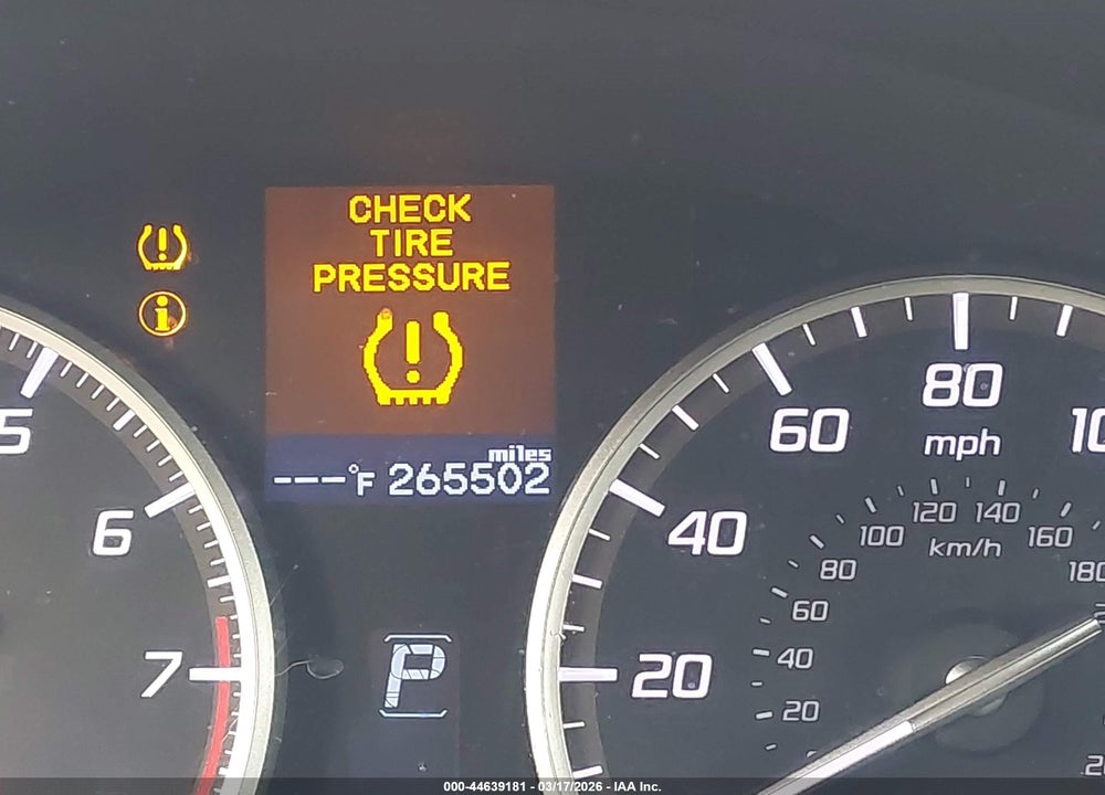 2013 ACURA ILX 2.0L VIN: 19VDE1F50DE013736