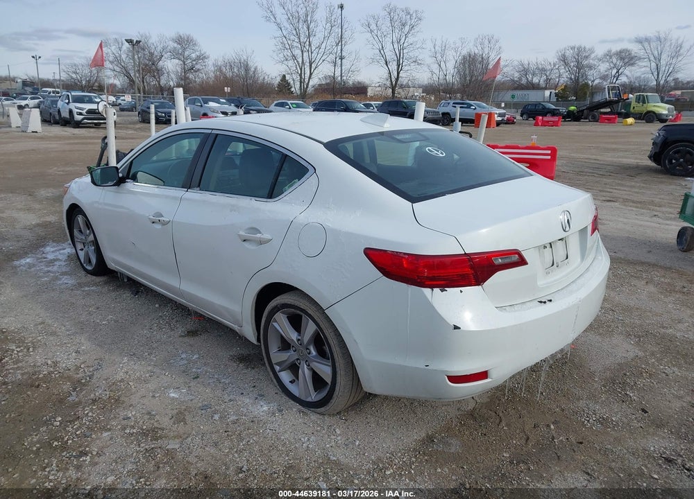 2013 ACURA ILX 2.0L VIN: 19VDE1F50DE013736