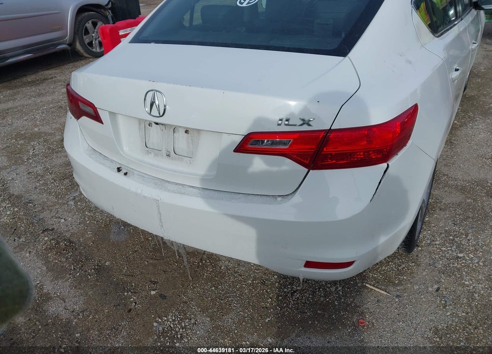 2013 ACURA ILX 2.0L VIN: 19VDE1F50DE013736