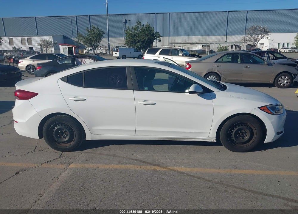 2017 HYUNDAI ELANTRA SE VIN: 5NPD74LF0HH093251