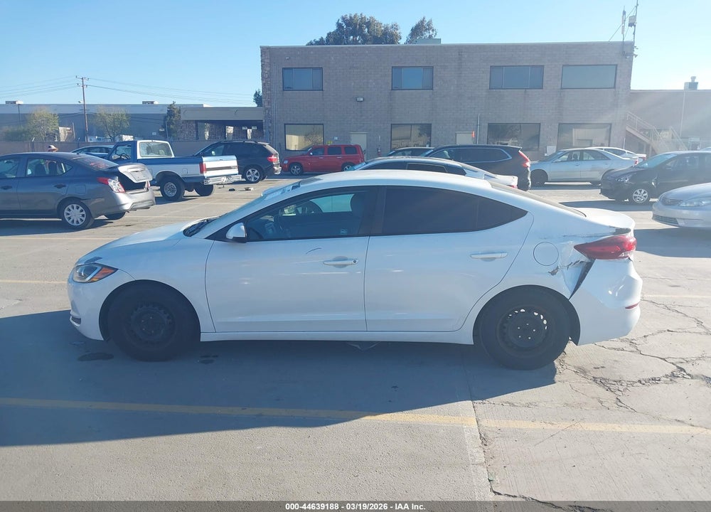 2017 HYUNDAI ELANTRA SE VIN: 5NPD74LF0HH093251