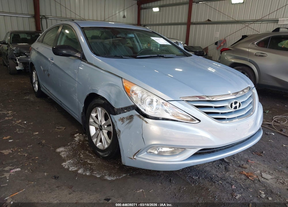 2013 HYUNDAI SONATA GLS VIN: 5NPEB4AC7DH686630