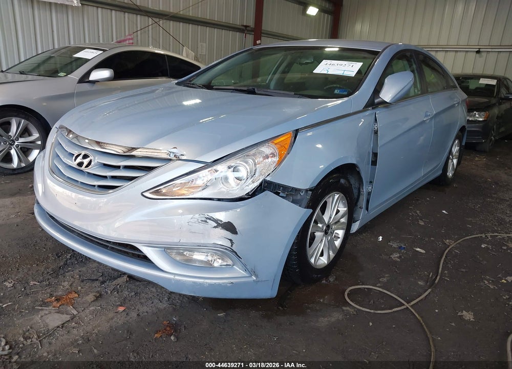 2013 HYUNDAI SONATA GLS VIN: 5NPEB4AC7DH686630