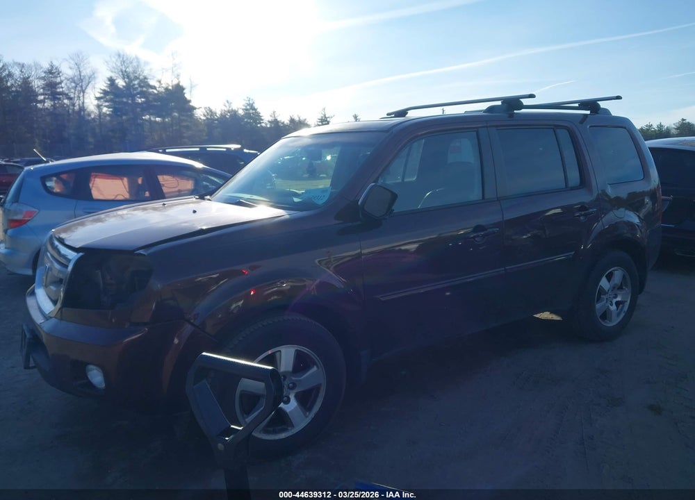 2011 HONDA PILOT EX-L VIN: 5FNYF4H59BB060839
