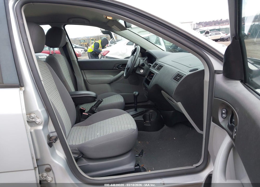 2006 FORD FOCUS ZX4 VIN: 1FAHP34N36W226809