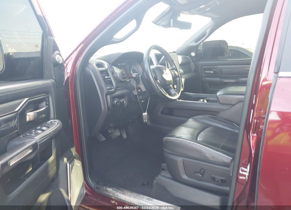 2021 RAM 2500 LIMITED  4X4 6'4 BOX VIN: 3C6UR5SL2MG678074
