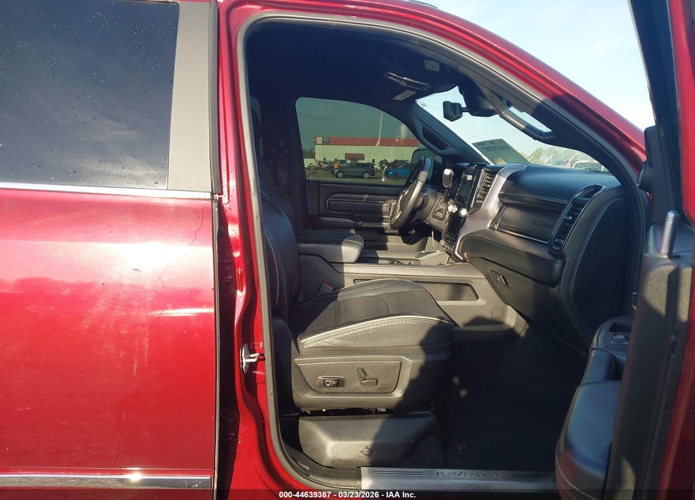 2021 RAM 2500 LIMITED  4X4 6'4 BOX VIN: 3C6UR5SL2MG678074