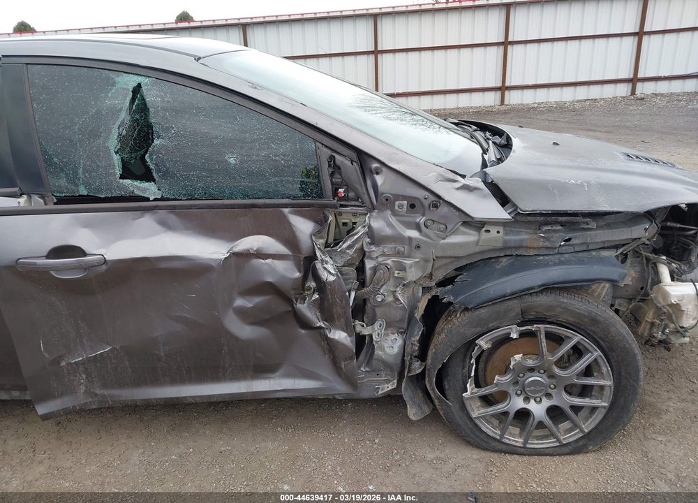 2014 FORD FOCUS SE VIN: 1FADP3K29EL112319
