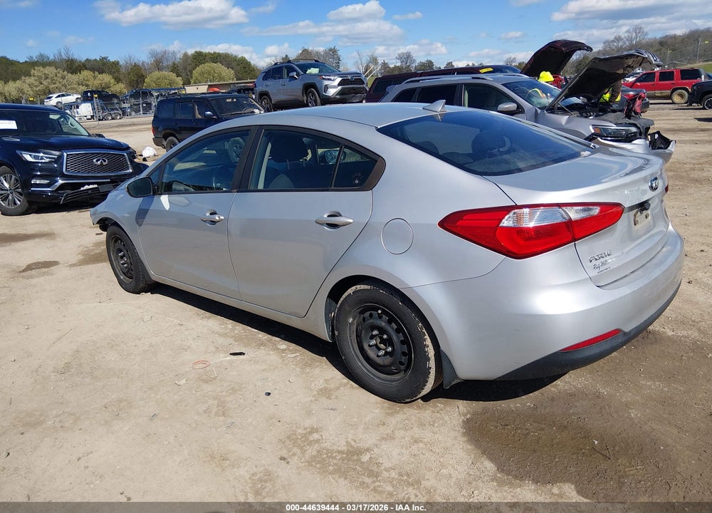 2016 KIA FORTE LX VIN: KNAFK4A62G5570736