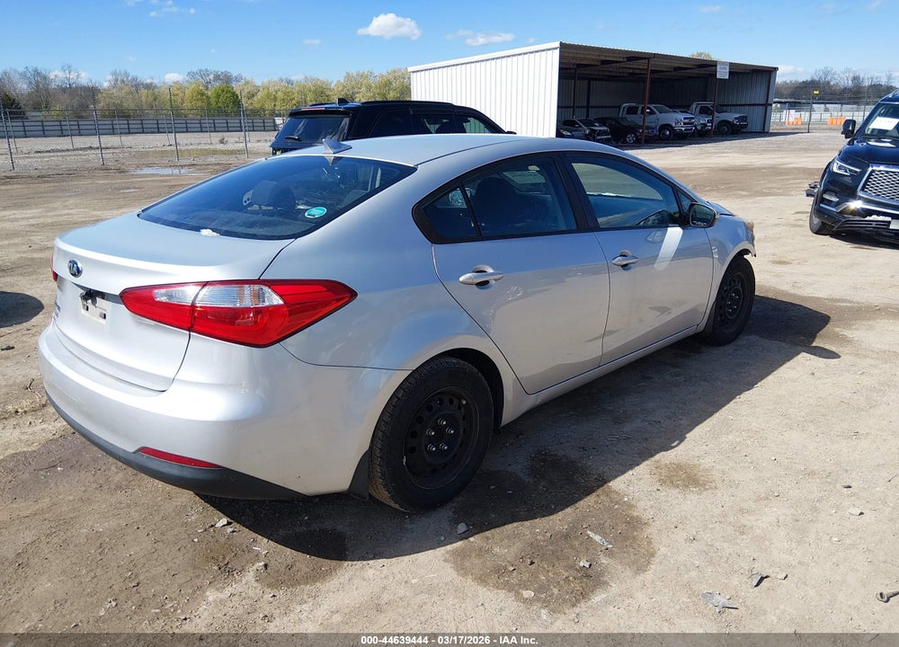 2016 KIA FORTE LX VIN: KNAFK4A62G5570736
