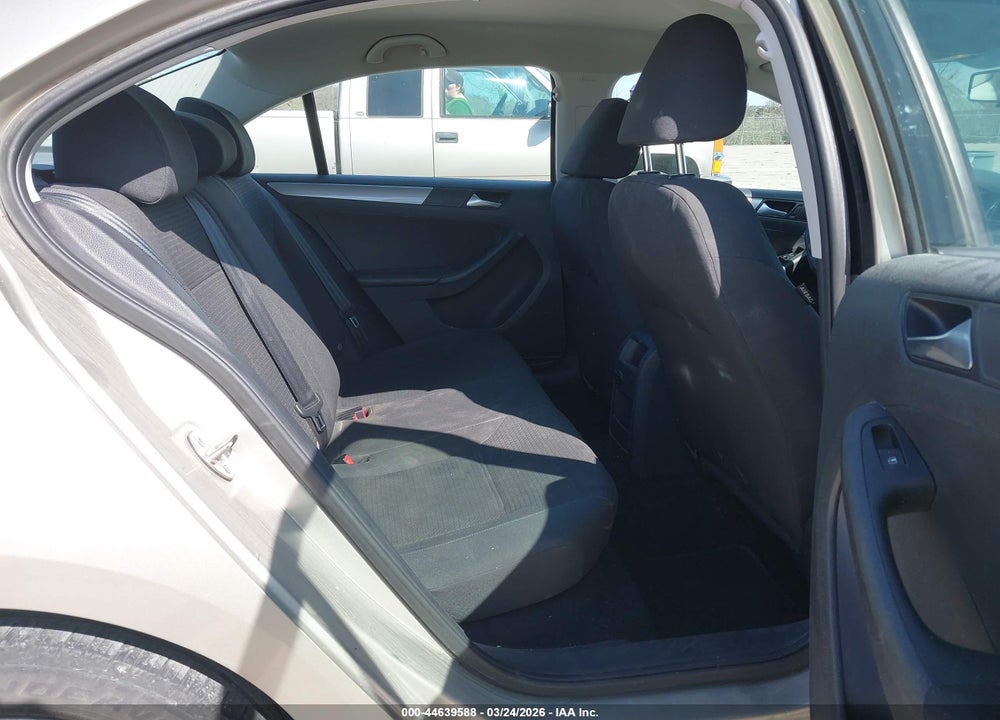 2016 VOLKSWAGEN JETTA 1.4T SE VIN: 3VWD67AJ3GM218308