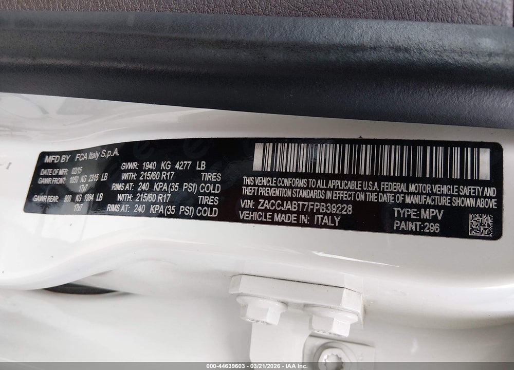 2015 JEEP RENEGADE LATITUDE VIN: ZACCJABT7FPB39228