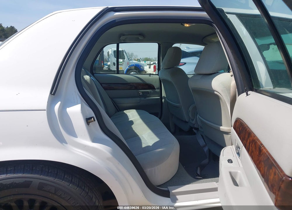 2005 MERCURY GRAND MARQUIS GS VIN: 2MEFM74W55X601479