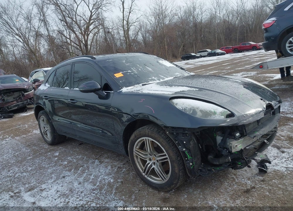 2017 PORSCHE MACAN VIN: WP1AA2A57HLB06400
