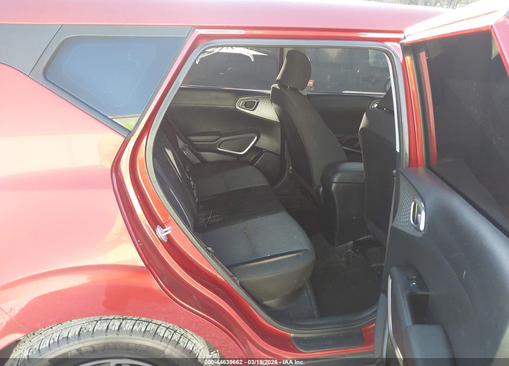 2021 KIA SOUL LX VIN: KNDJ23AU2M7793588