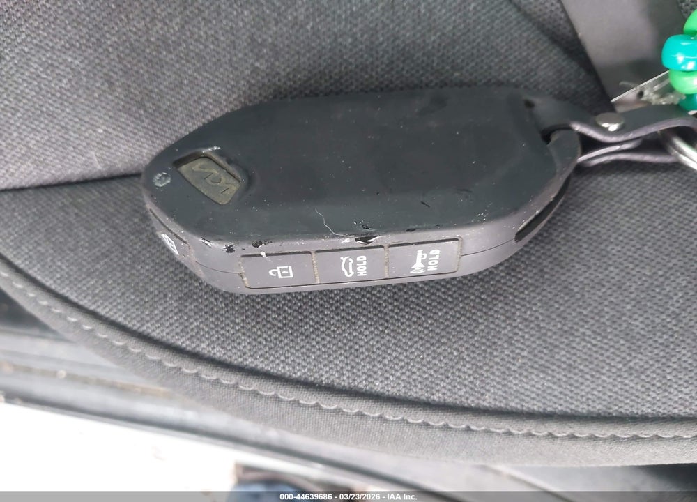 2025 KIA K4 LXS VIN: 3KPFT4DE2SE171826