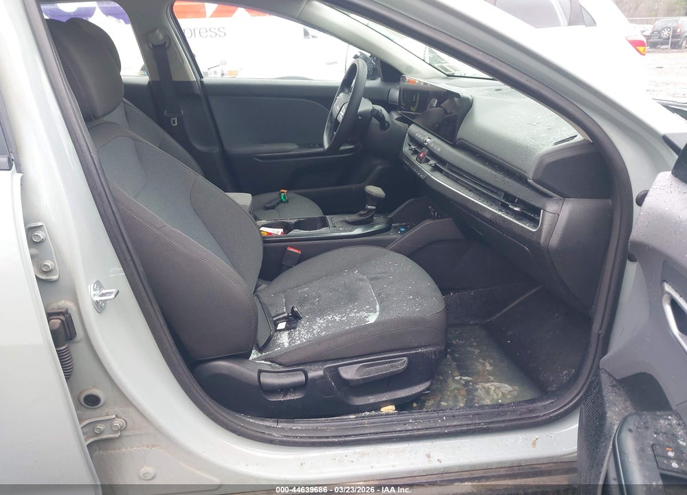 2025 KIA K4 LXS VIN: 3KPFT4DE2SE171826