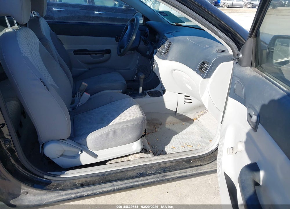 2007 HYUNDAI ACCENT GS VIN: KMHCM36C67U016240