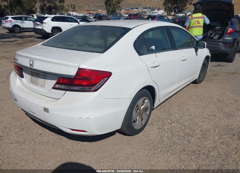 2014 HONDA CIVIC LX VIN: 19XFB2F55EE028104