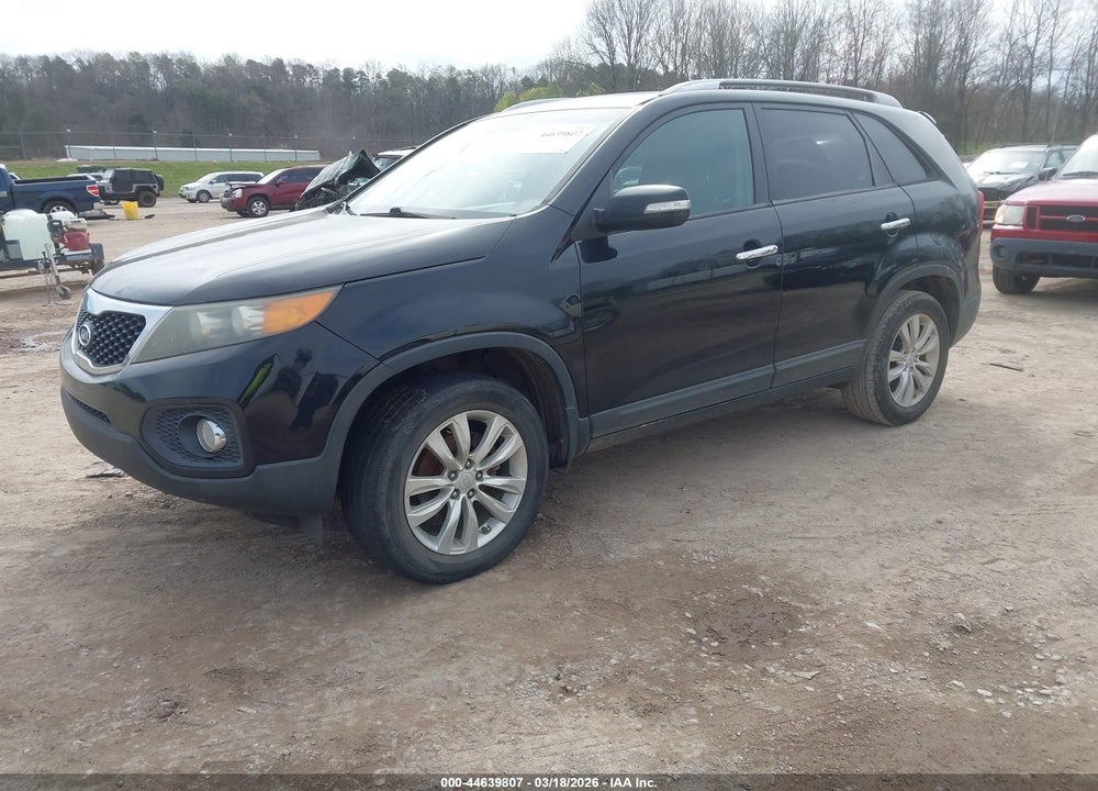 2011 KIA SORENTO EX VIN: 5XYKUCA17BG068248