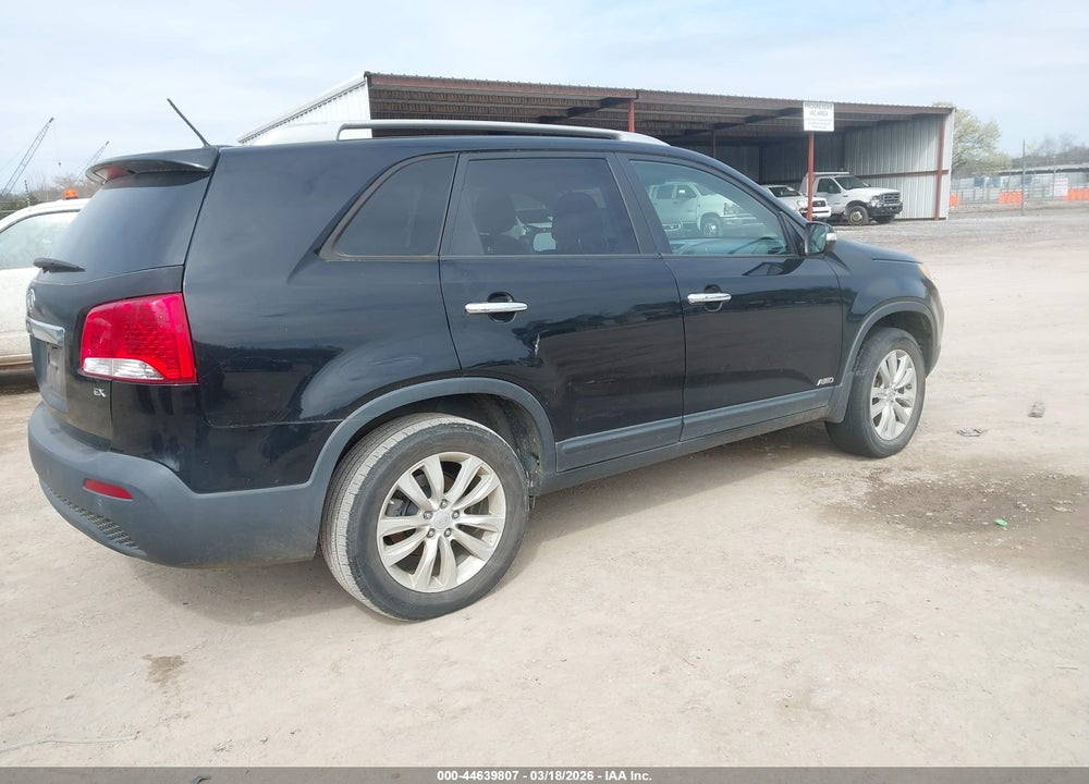 2011 KIA SORENTO EX VIN: 5XYKUCA17BG068248