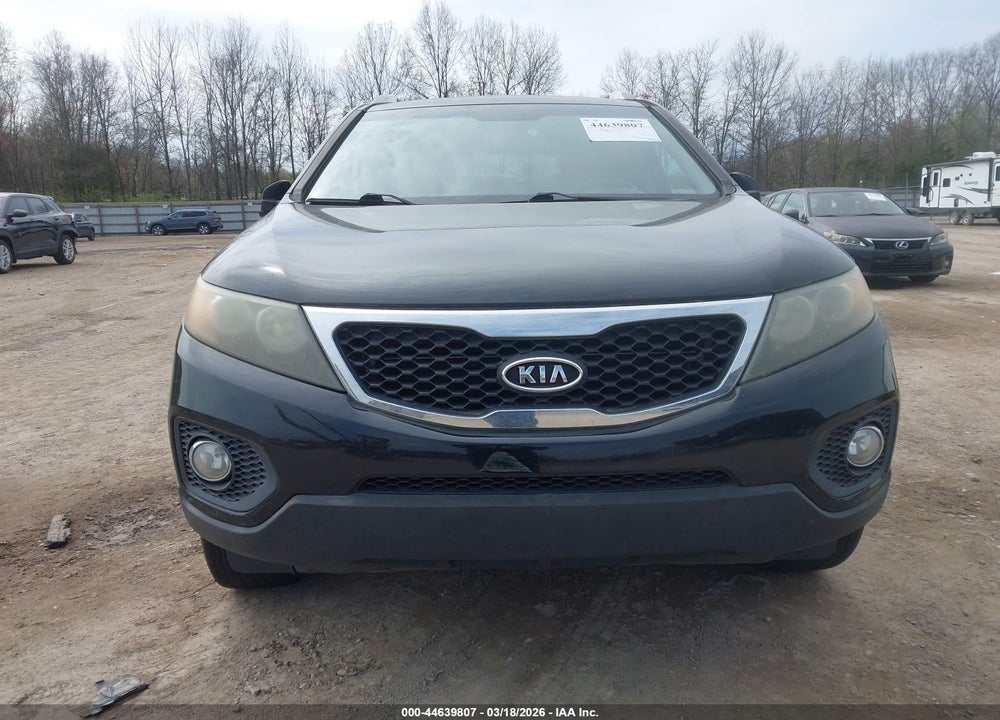 2011 KIA SORENTO EX VIN: 5XYKUCA17BG068248
