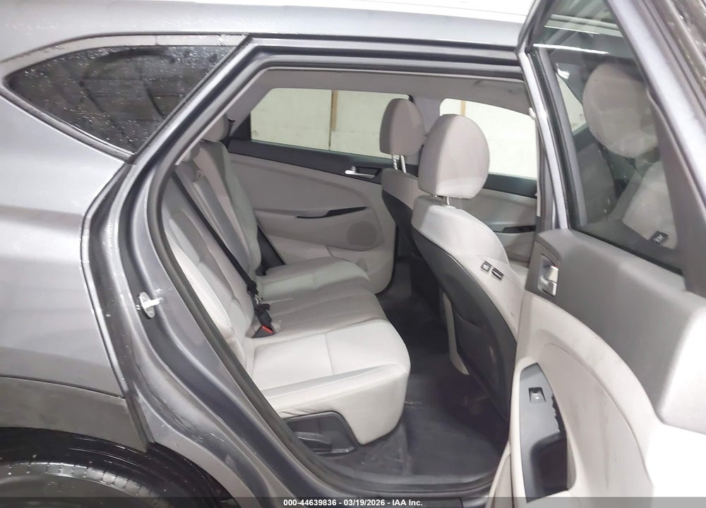 2019 HYUNDAI TUCSON VALUE VIN: KM8J3CA46KU011896