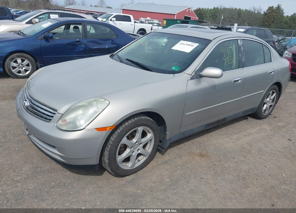 2004 INFINITI G35X VIN: JNKCV51F74M702294
