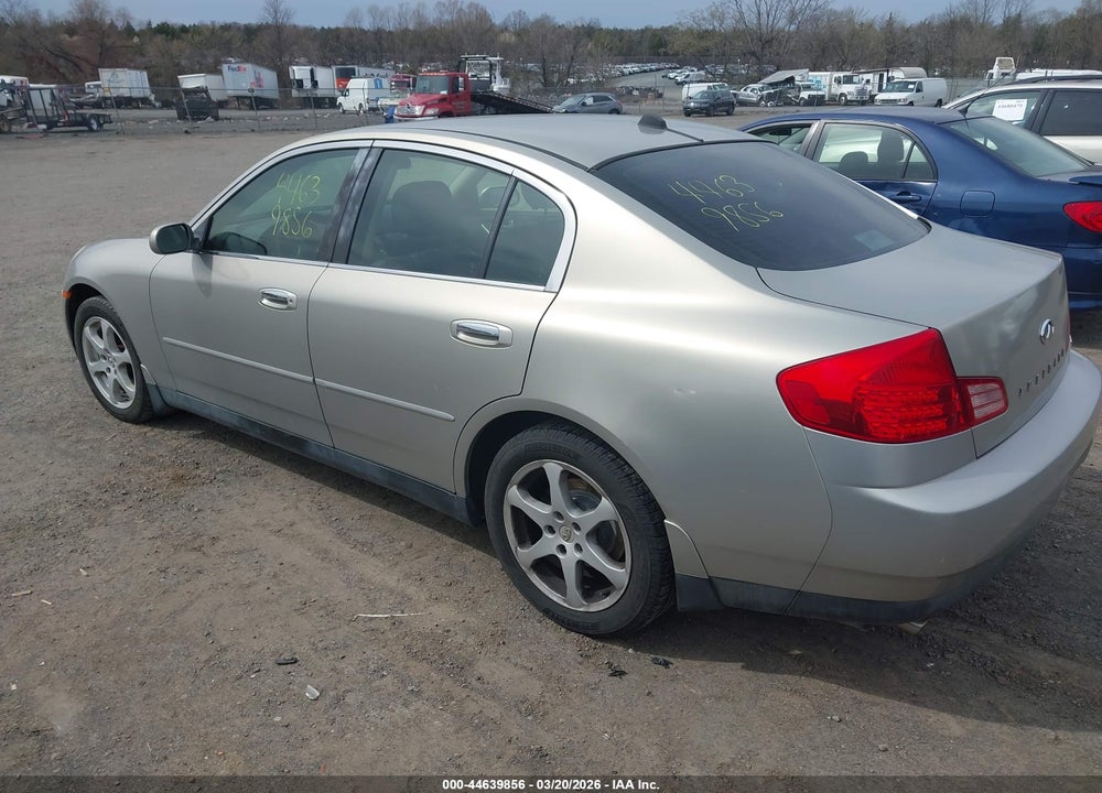 2004 INFINITI G35X VIN: JNKCV51F74M702294