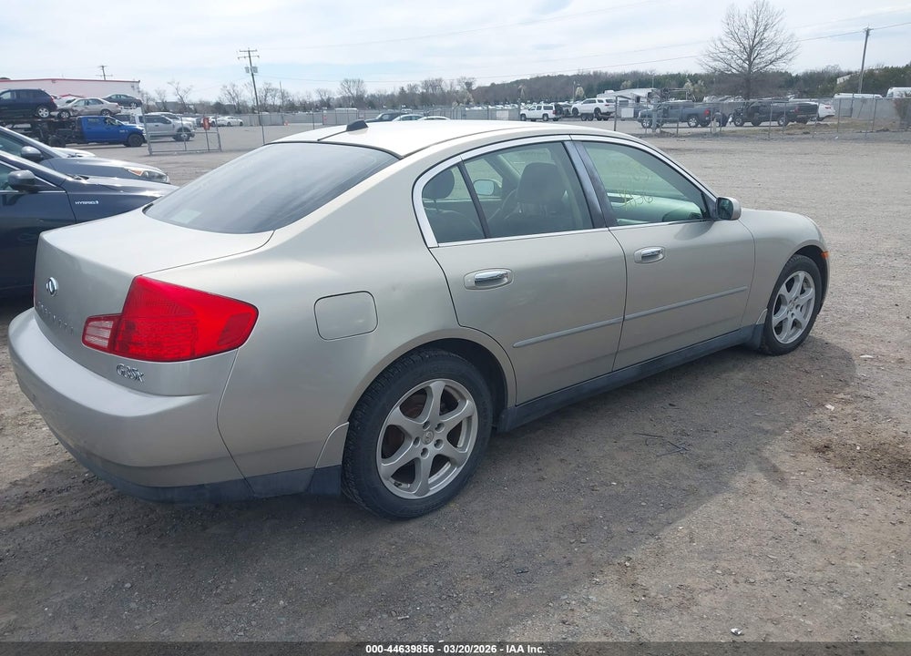 2004 INFINITI G35X VIN: JNKCV51F74M702294