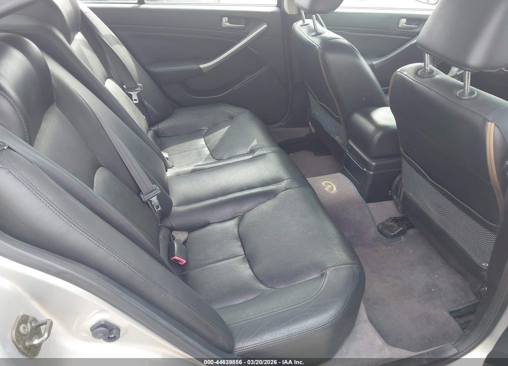 2004 INFINITI G35X VIN: JNKCV51F74M702294