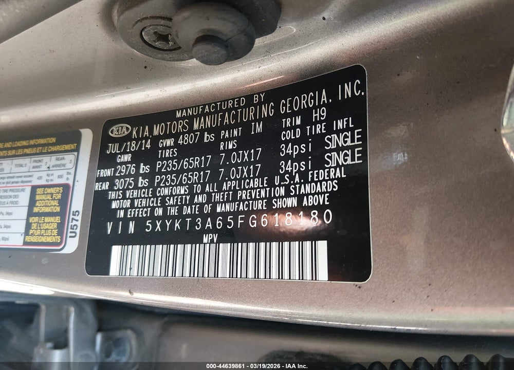 2015 KIA SORENTO LX VIN: 5XYKT3A65FG618180