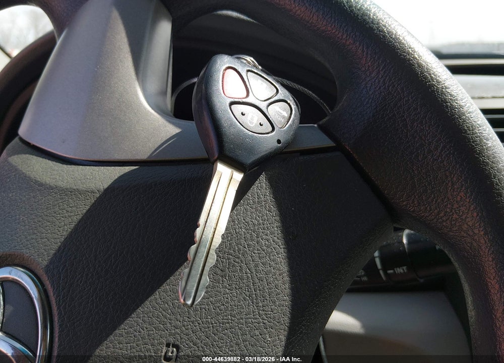 2009 TOYOTA CAMRY LE VIN: 4T4BE46K69R123321