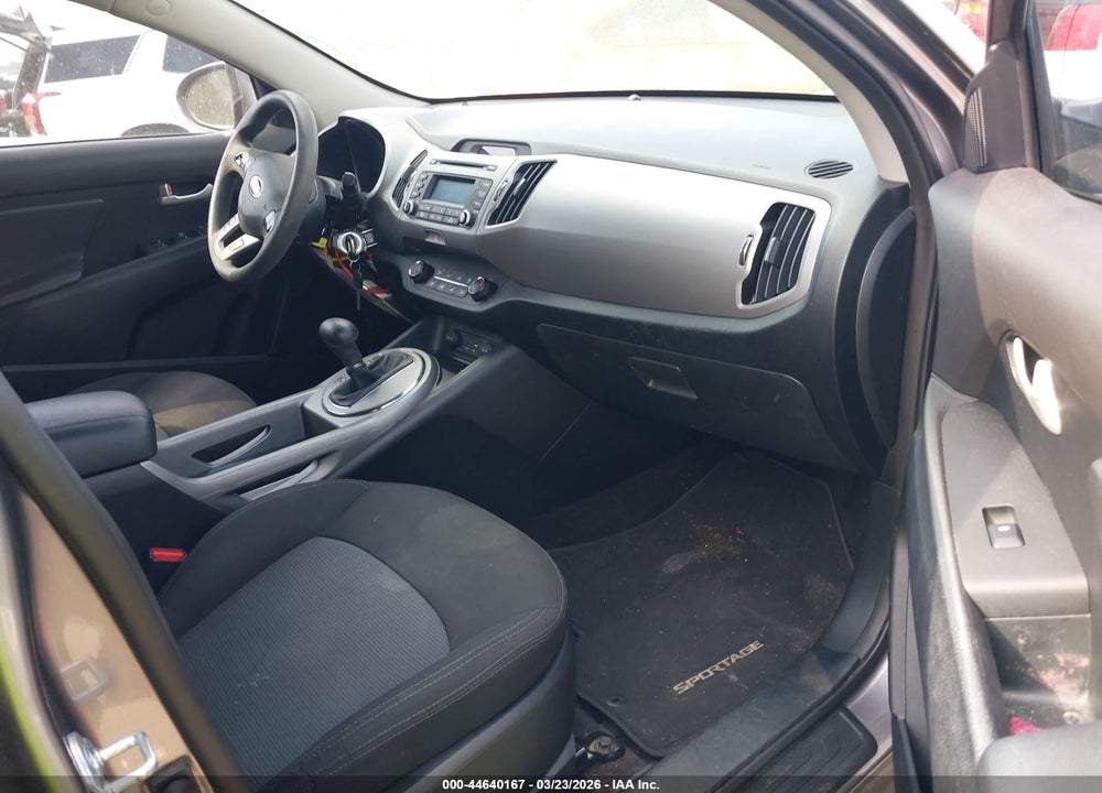 2016 KIA SPORTAGE LX VIN: KNDPB3AC3G7847292