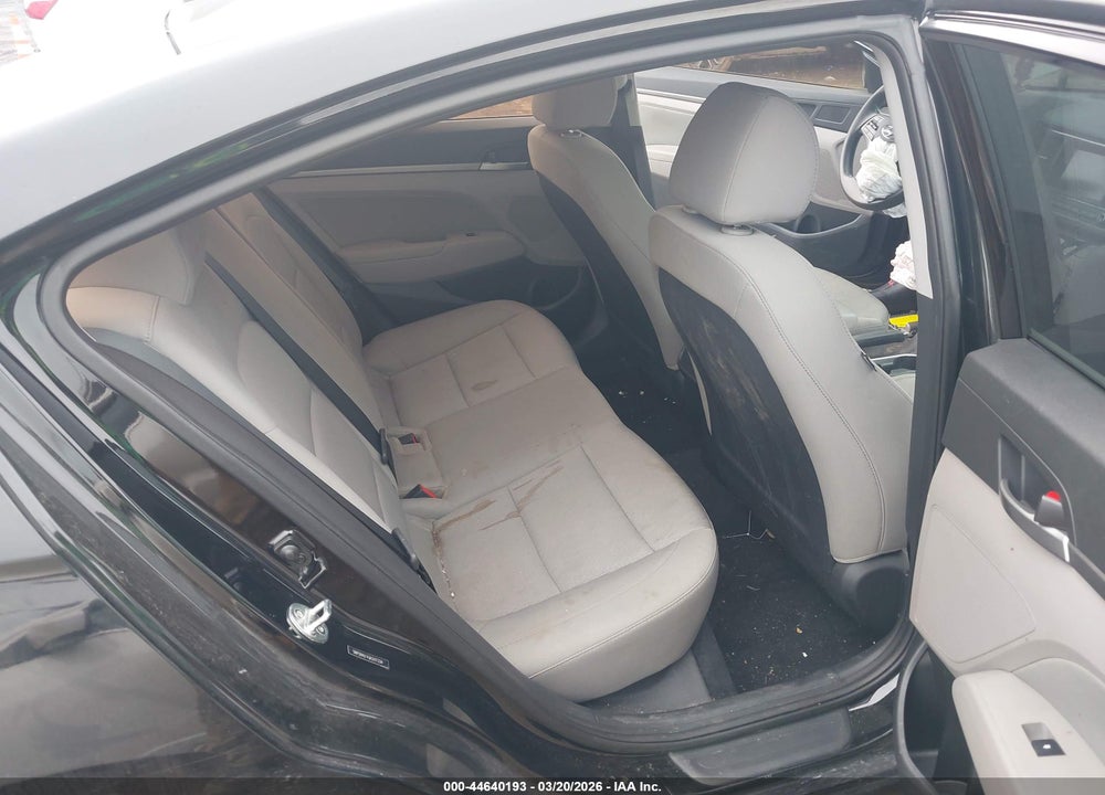 2018 HYUNDAI ELANTRA SEL VIN: 5NPD84LF4JH247334