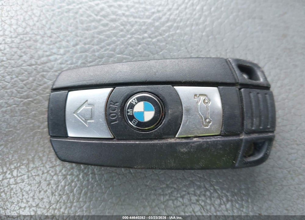 2011 BMW 328I XDRIVE VIN: WBAPK5C5XBA656956